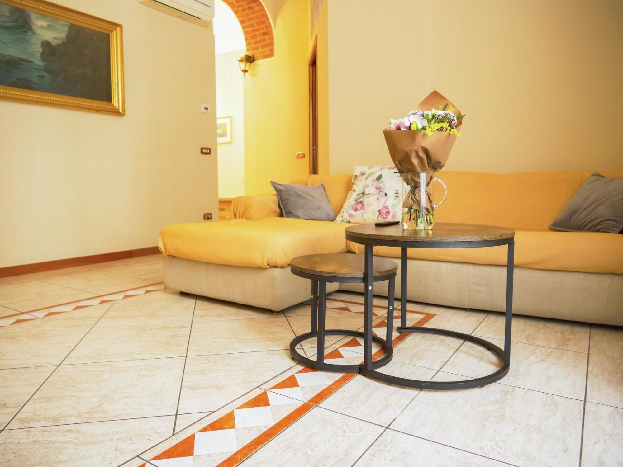Wonderful Downtown Apartment-Hd Netflix, King-Size Bed, Two Minutes' Walk From Metro Milan Exterior photo